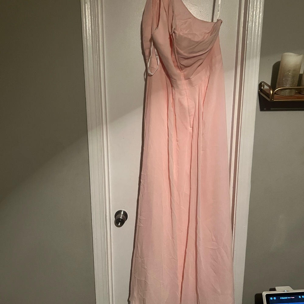 Formal dress - Picture 2 of 3